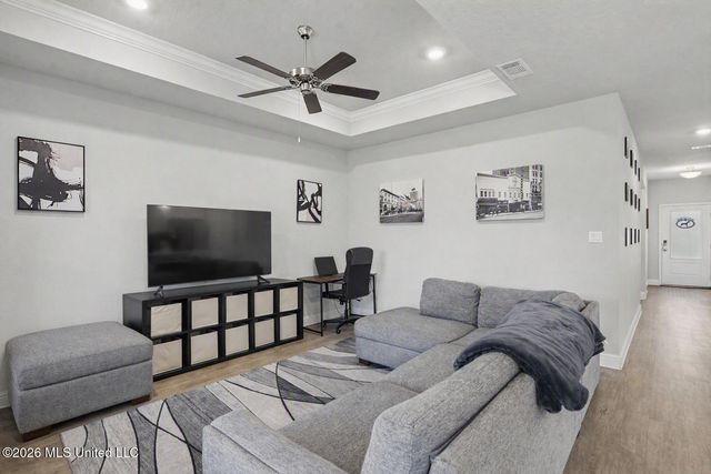 7360 Shearwater Way, Ocean Springs, MS 39564
