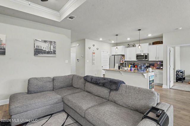 7360 Shearwater Way, Ocean Springs, MS 39564