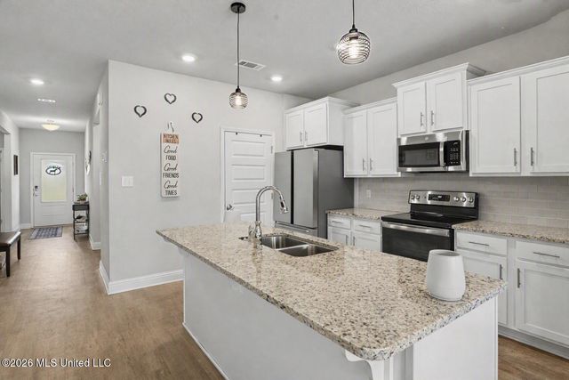 7360 Shearwater Way, Ocean Springs, MS 39564