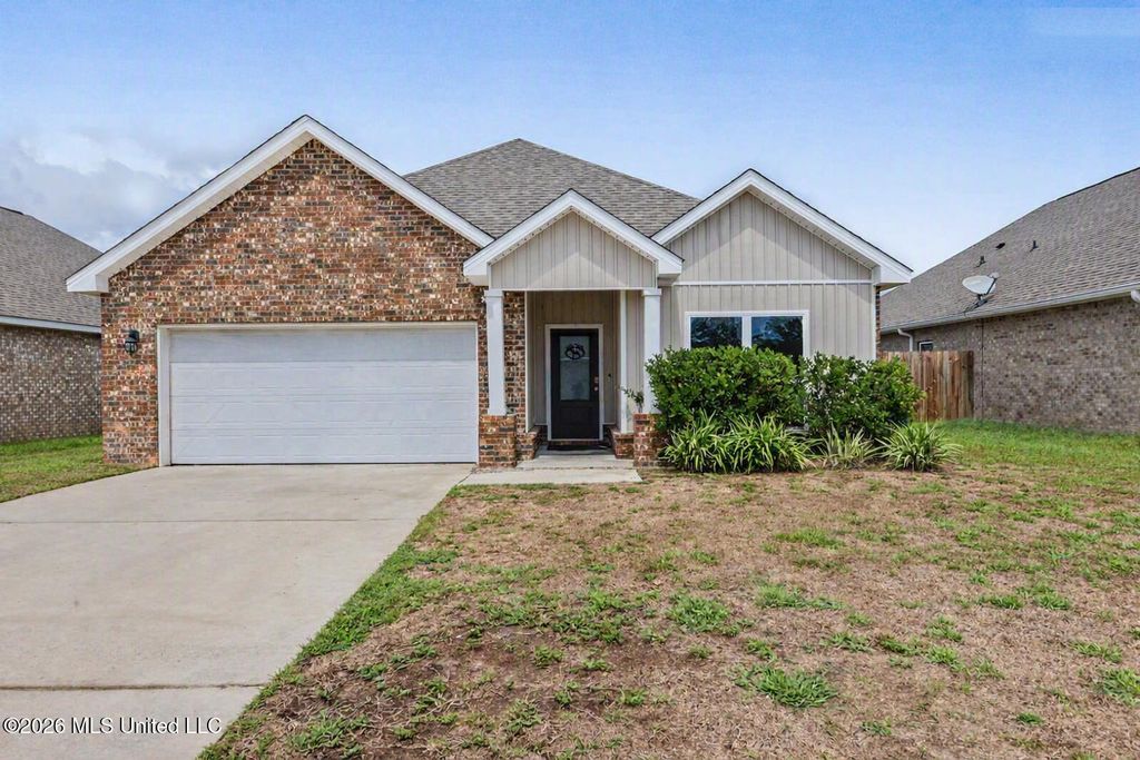 7360 Shearwater Way, Ocean Springs, MS 39564
