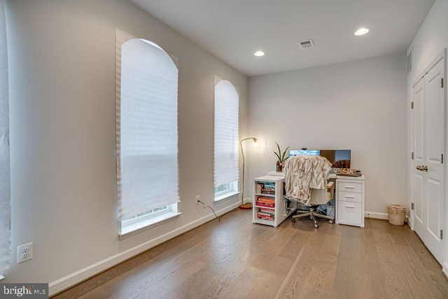 518 TRIGGERFISH DR, Oxon Hill, MD 20745