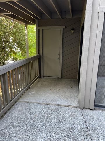 712 Dorothy Way, Auburn, CA 95603
