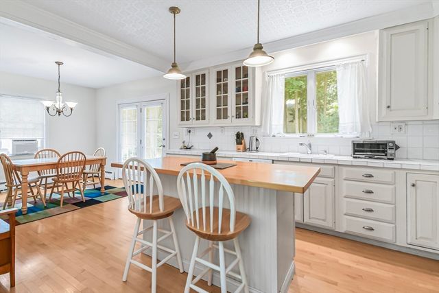 315 Hale St, Beverly, MA 01915