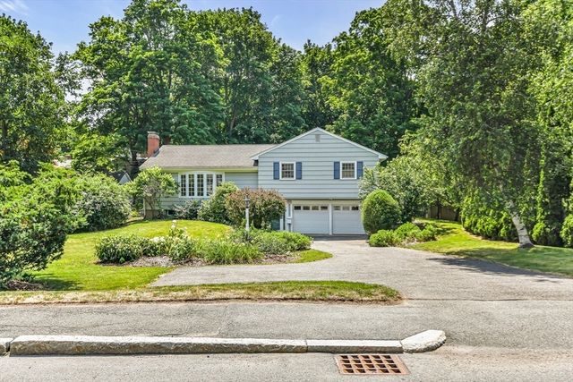 315 Hale St, Beverly, MA 01915