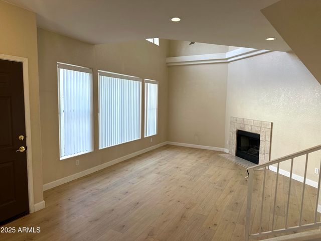 5018 E SIESTA Drive 3, Phoenix, AZ 85044