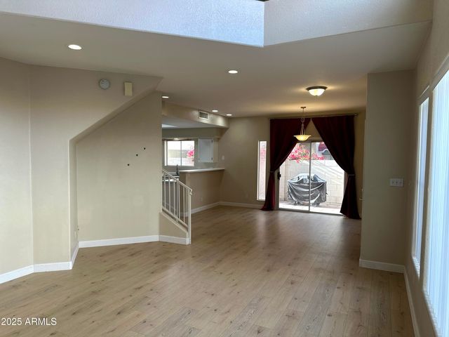 5018 E SIESTA Drive 3, Phoenix, AZ 85044