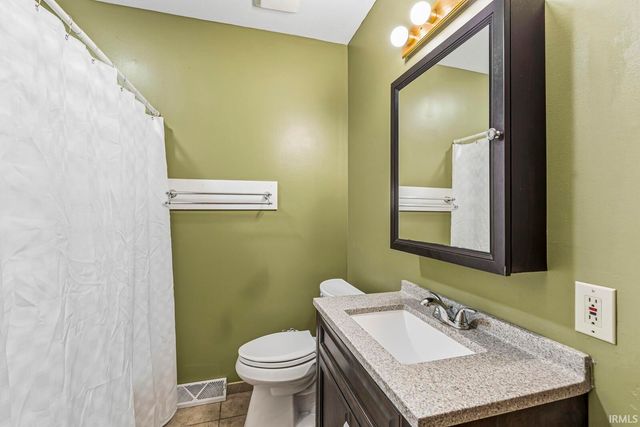 10227 Jefferson Road, Osceola, IN 46561