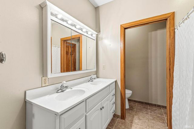 10227 Jefferson Road, Osceola, IN 46561