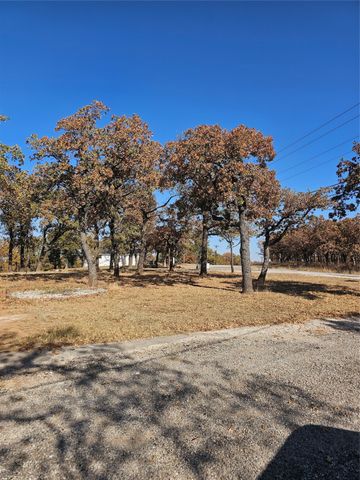 371 Nocona Drive, Nocona, TX 76255