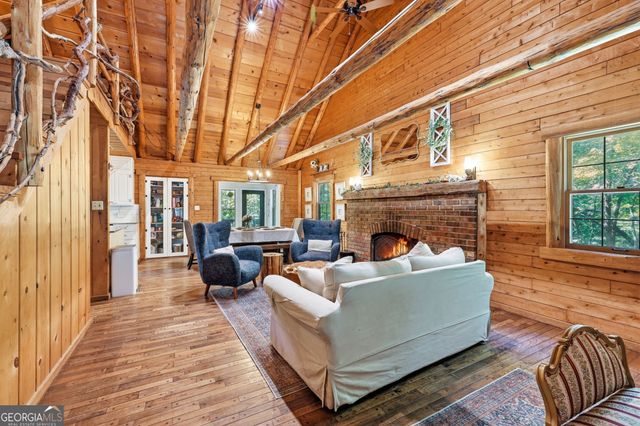 282 Jarrett Manor Estates Road, Toccoa, GA 30577