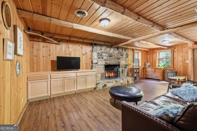 282 Jarrett Manor Estates Road, Toccoa, GA 30577