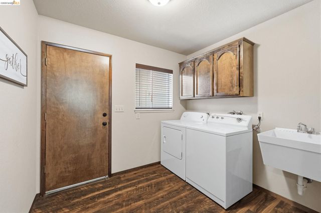 23023 Strauch Dr, Twain Harte, CA 95383