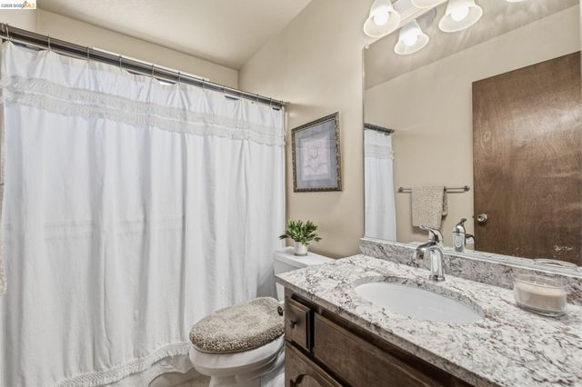 23023 Strauch Dr, Twain Harte, CA 95383