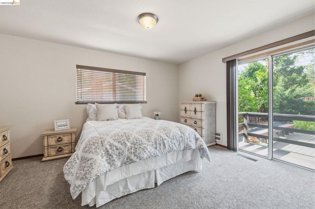 23023 Strauch Dr, Twain Harte, CA 95383
