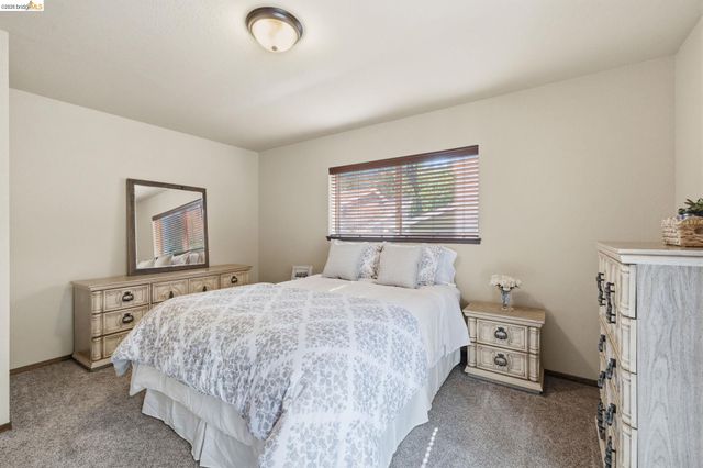 23023 Strauch Dr, Twain Harte, CA 95383