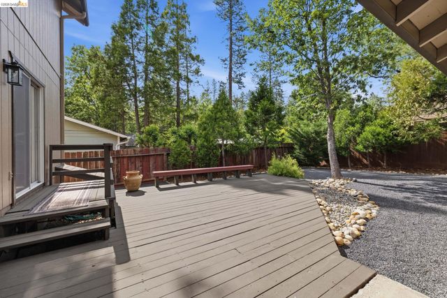 23023 Strauch Dr, Twain Harte, CA 95383