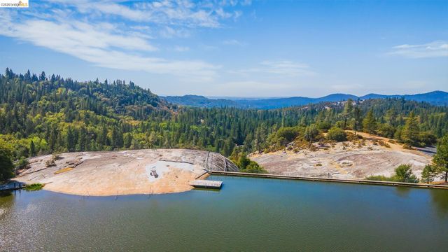 23023 Strauch Dr, Twain Harte, CA 95383