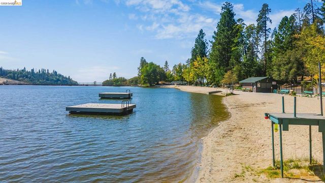 23023 Strauch Dr, Twain Harte, CA 95383