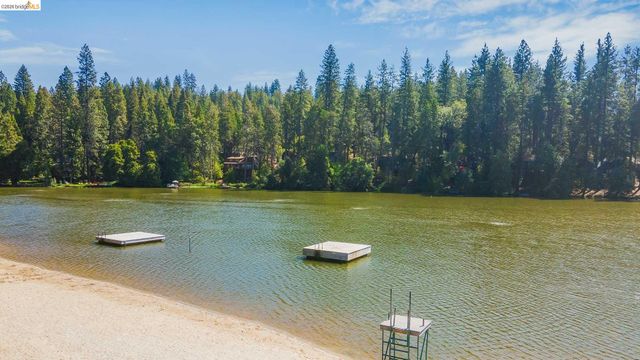 23023 Strauch Dr, Twain Harte, CA 95383