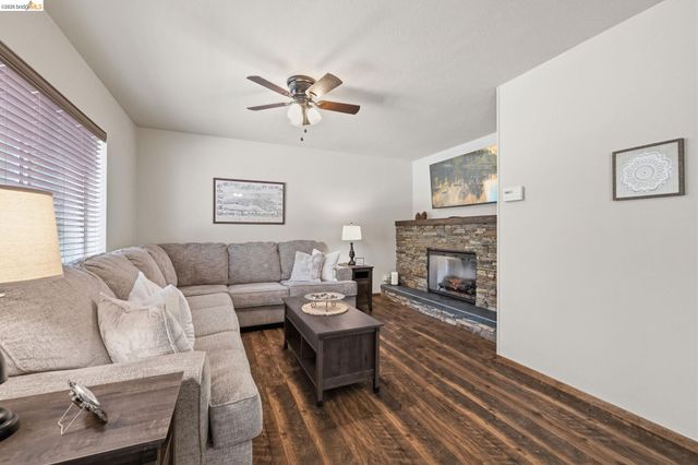 23023 Strauch Dr, Twain Harte, CA 95383
