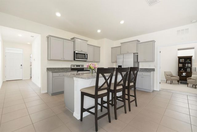 8128 PENROSE PLACE, Wildwood, FL 34785