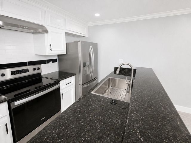 8110 Albacore Drive 12, Houston, TX 77074