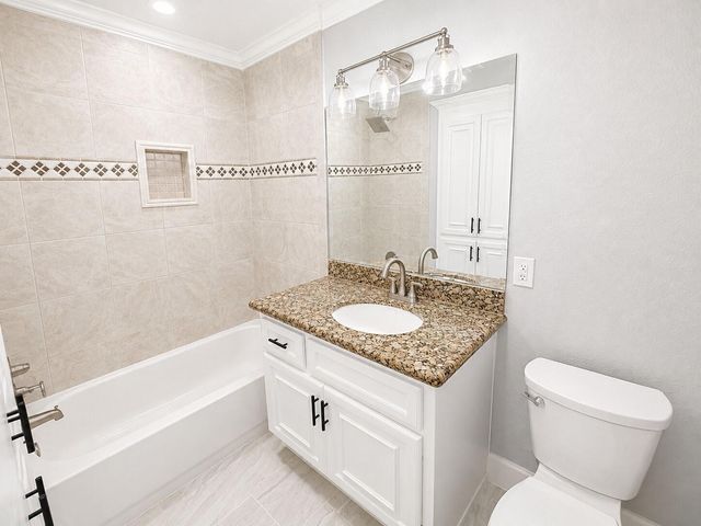 8110 Albacore Drive 12, Houston, TX 77074