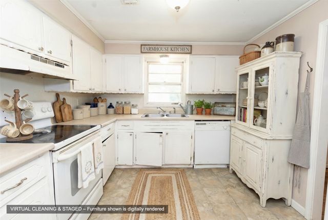 1003 Brooks, New Boston, TX 75570