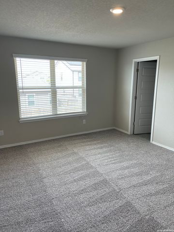 2532 Ayers Dr., Seguin, TX 78155