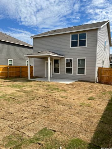 2532 Ayers Dr., Seguin, TX 78155
