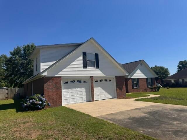 1032 Longleaf Drive, Manning, SC 29102