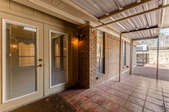 3802 Woodside Drive, Arlington, TX 76016