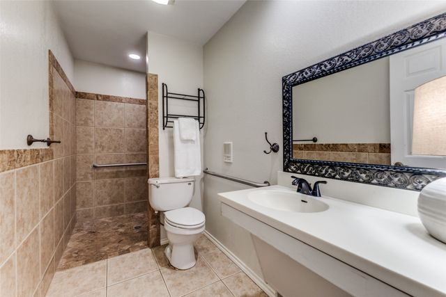 3802 Woodside Drive, Arlington, TX 76016