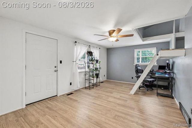 2451 Valley Lane Drive, Grand Blanc, MI 48439