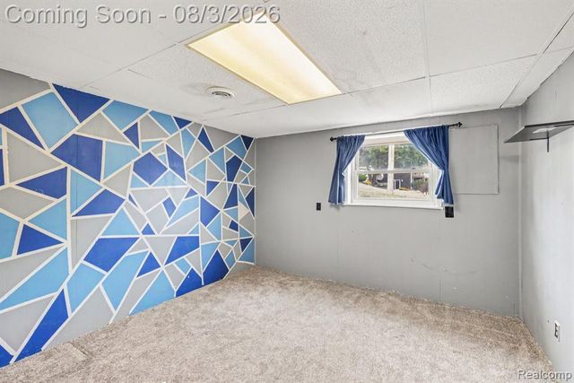 2451 Valley Lane Drive, Grand Blanc, MI 48439
