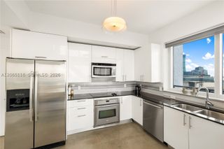 60 SW 13th St 4001, Miami, FL 33130