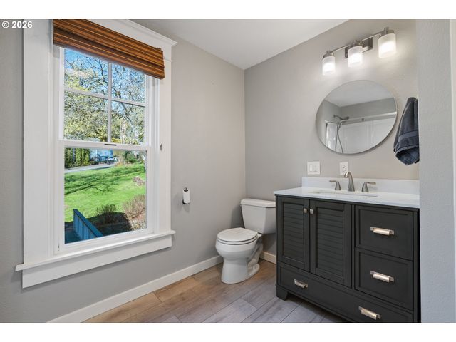 602 Nw 18TH Loop, Camas, WA 98607