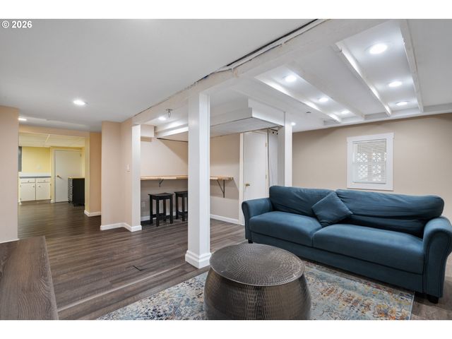 602 Nw 18TH Loop, Camas, WA 98607