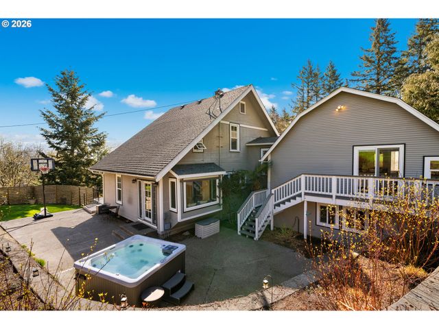602 Nw 18TH Loop, Camas, WA 98607
