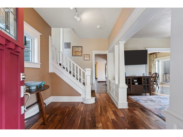 602 Nw 18TH Loop, Camas, WA 98607