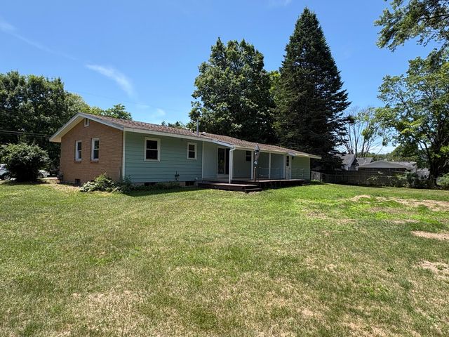 377 W Jefferson Street, Newaygo, MI 49337