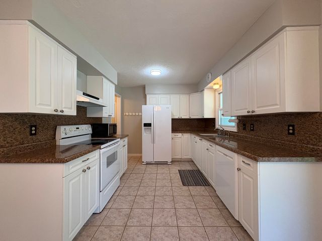 377 W Jefferson Street, Newaygo, MI 49337