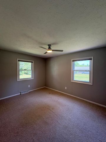 377 W Jefferson Street, Newaygo, MI 49337