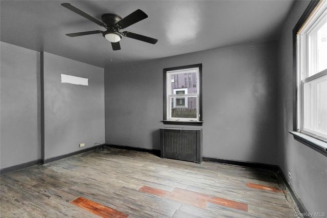 32 Tibbetts Road, Yonkers, NY 10705