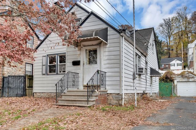 32 Tibbetts Road, Yonkers, NY 10705