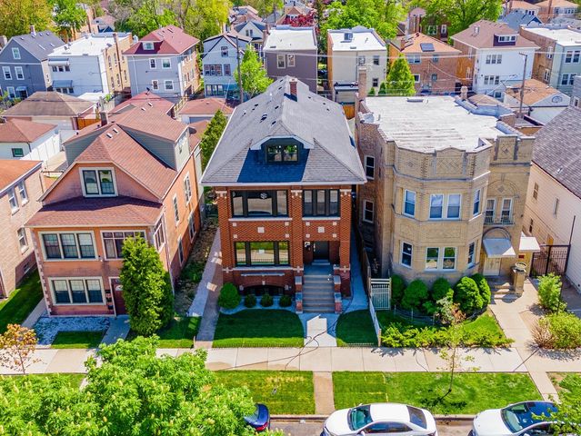 5131 W Roscoe Street, Chicago, IL 60641