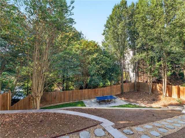 152 Vinings Lake Court, Mableton, GA 30126