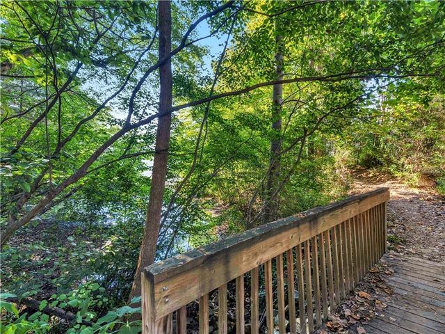 152 Vinings Lake Court, Mableton, GA 30126