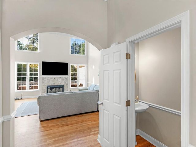152 Vinings Lake Court, Mableton, GA 30126