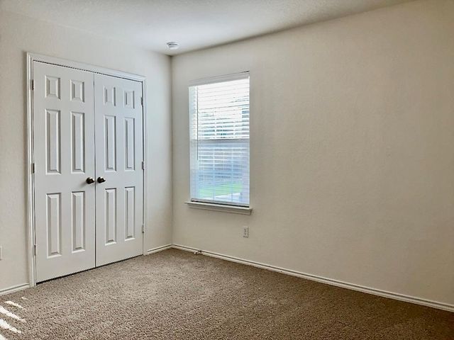 213 Asher Blue DR 7, Hutto, TX 78634